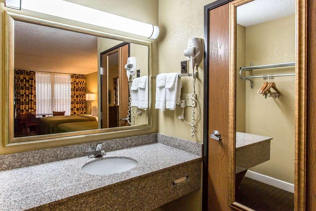 Rodeway Inn Лотон Номер фото
