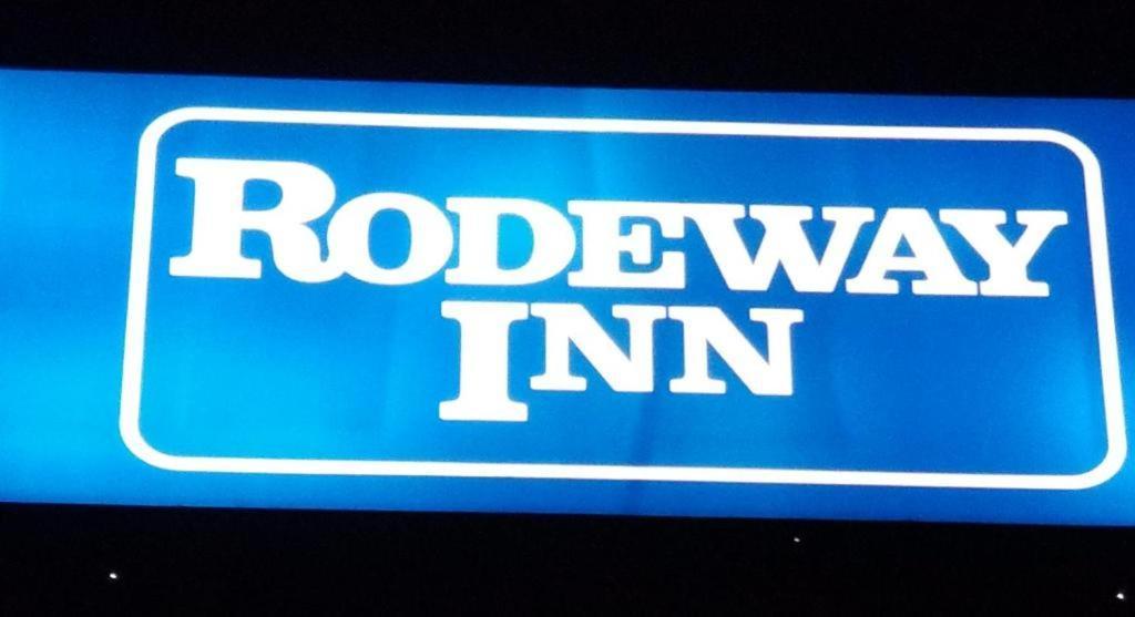 Rodeway Inn Лотон Екстер'єр фото